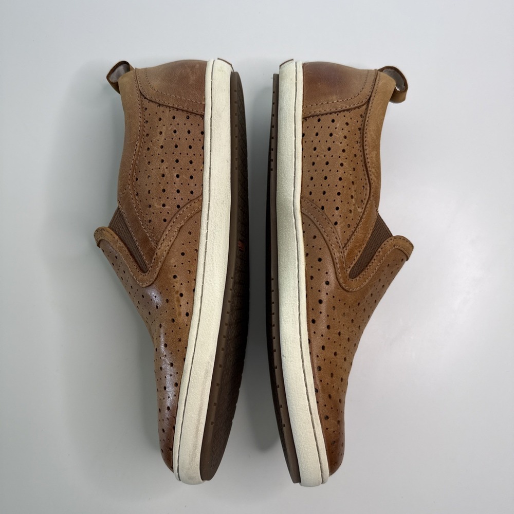 TAOS Court Shoes Slip-On Size 8 Caramel Brown Leather Sneakers Loafers NEW - Picture 3 of 9